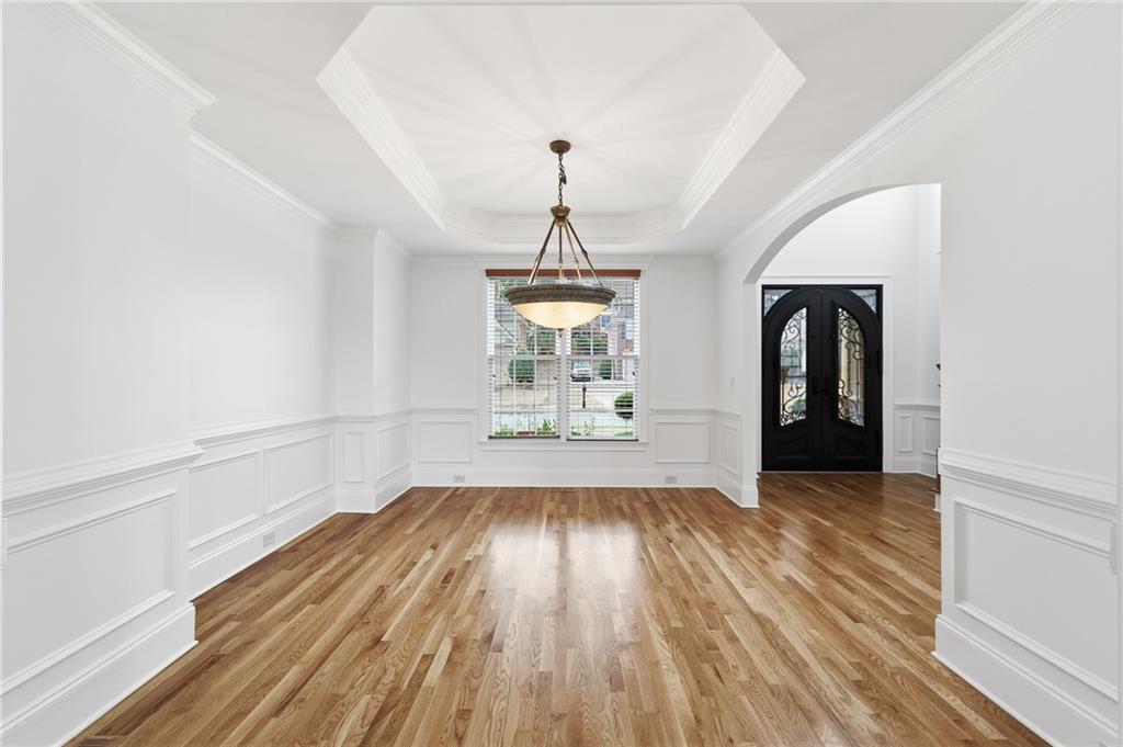 5742 Ashleigh Walk Drive
