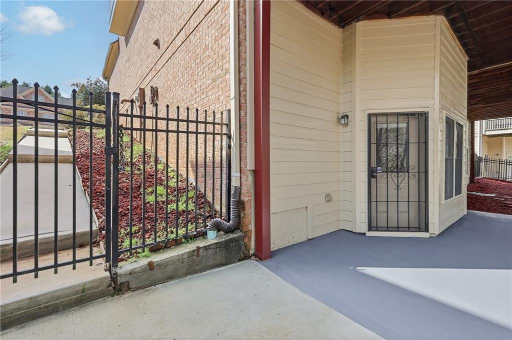 5742 Ashleigh Walk Drive