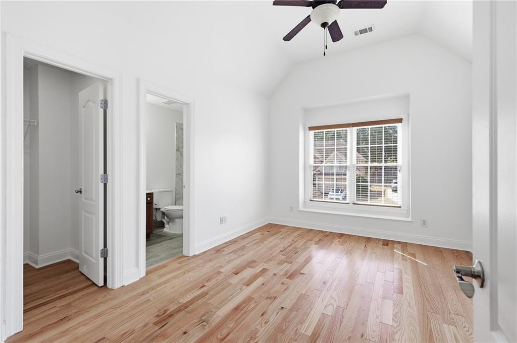 5742 Ashleigh Walk Drive