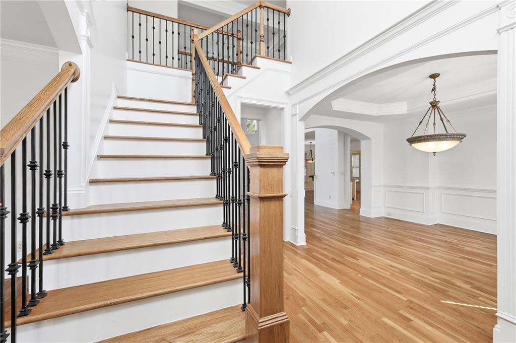 5742 Ashleigh Walk Drive