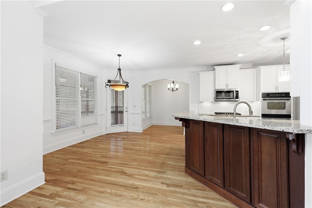 5742 Ashleigh Walk Drive
