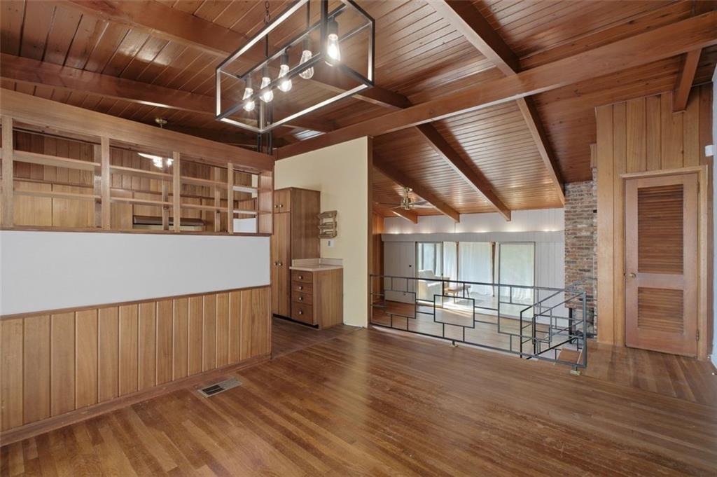 3906 Land O Lakes Drive NE