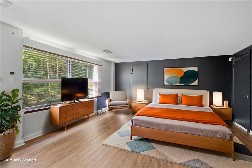 3906 Land O Lakes Drive NE