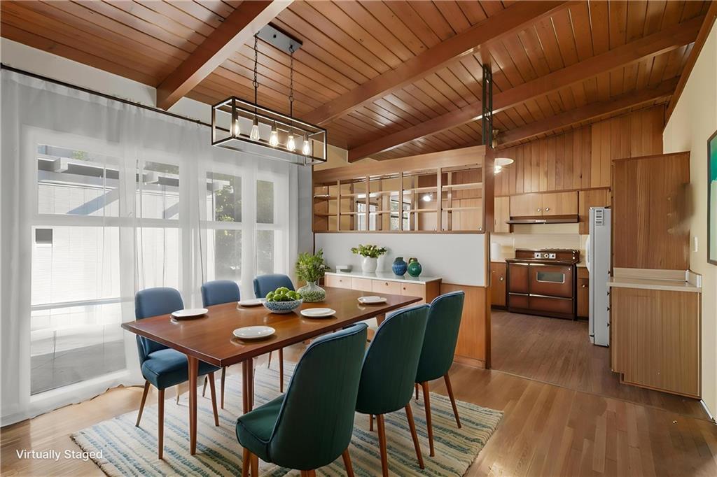 3906 Land O Lakes Drive NE