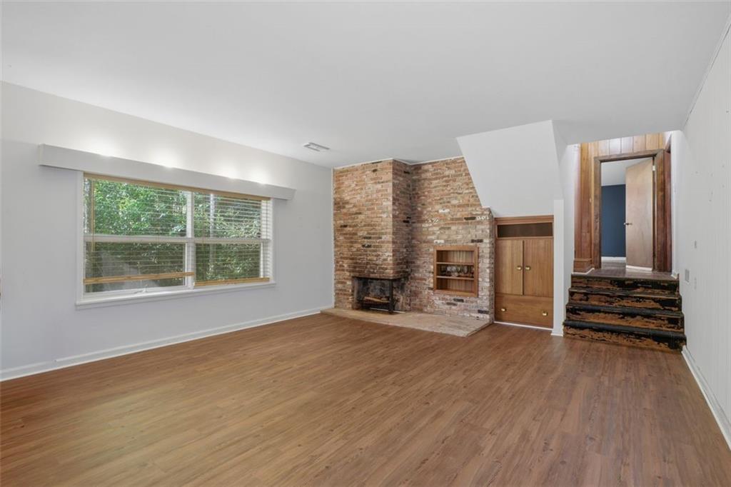 3906 Land O Lakes Drive NE