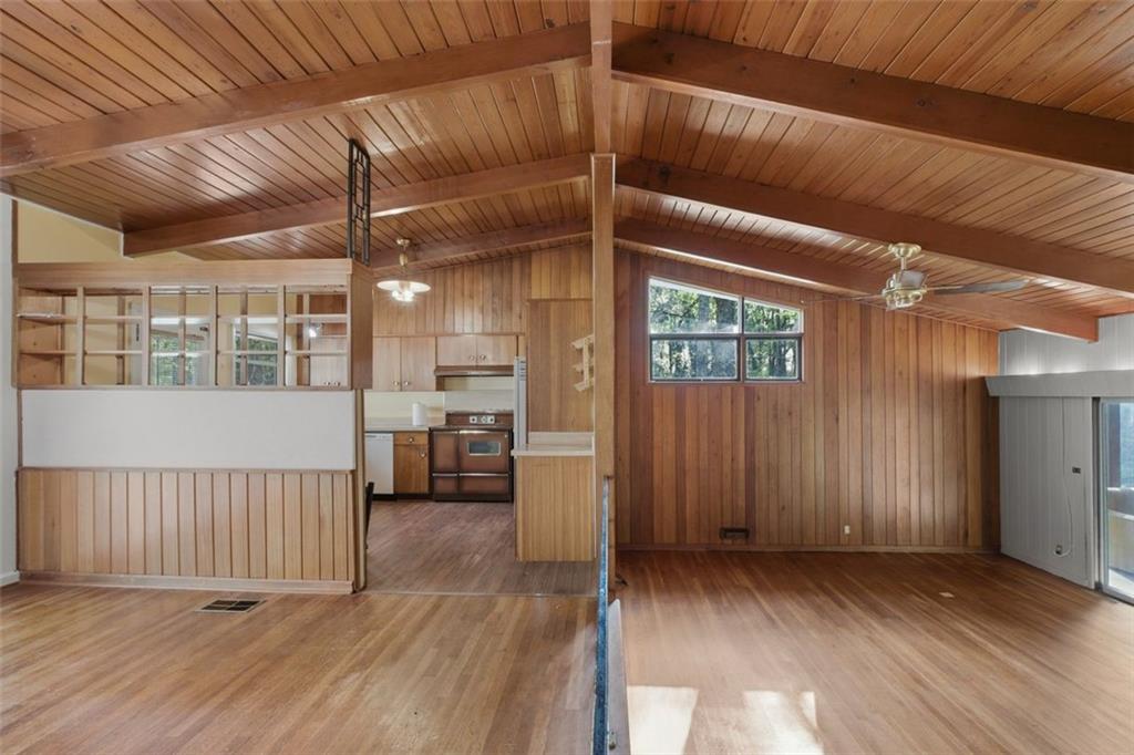 3906 Land O Lakes Drive NE