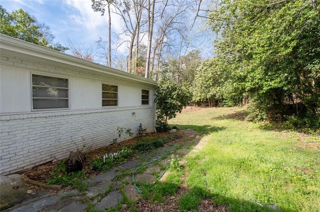 3906 Land O Lakes Drive NE