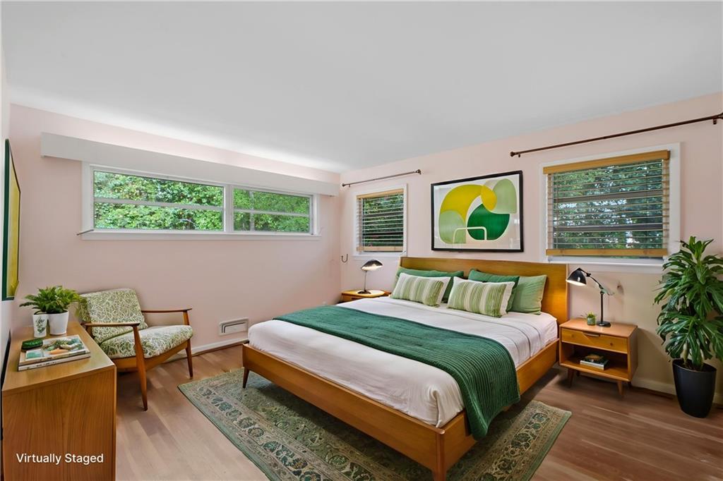 3906 Land O Lakes Drive NE