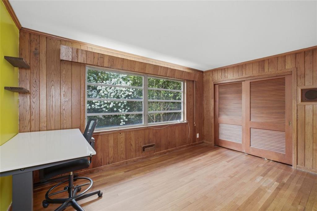 3906 Land O Lakes Drive NE