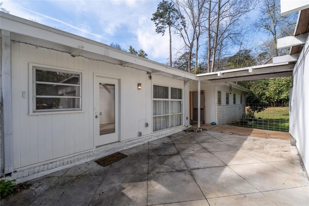 3906 Land O Lakes Drive NE