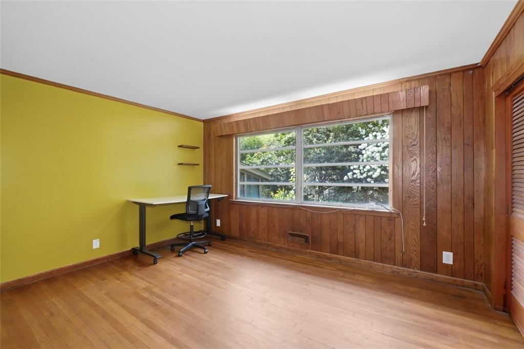 3906 Land O Lakes Drive NE