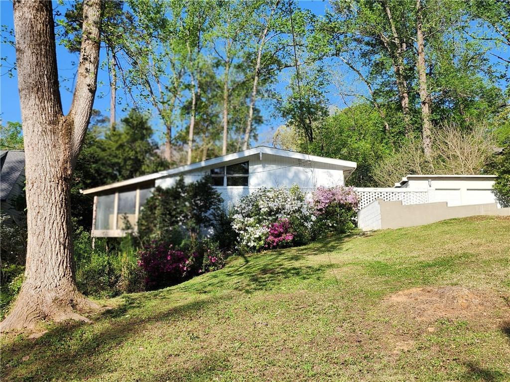 3906 Land O Lakes Drive NE