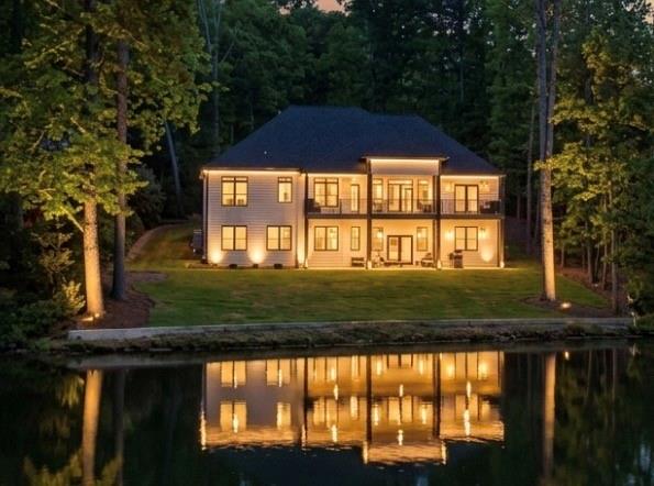 2021 Lakeview Parkway
