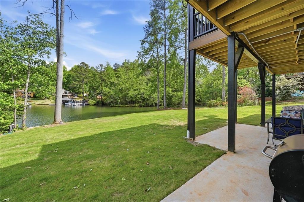 2021 Lakeview Parkway