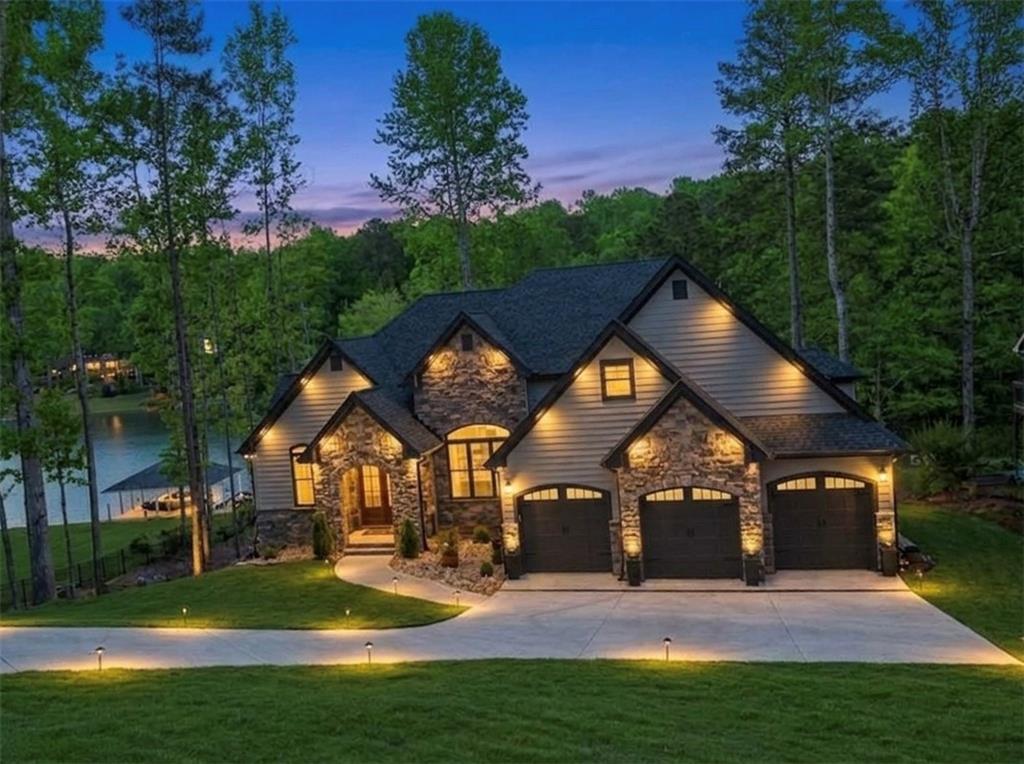 2021 Lakeview Parkway
