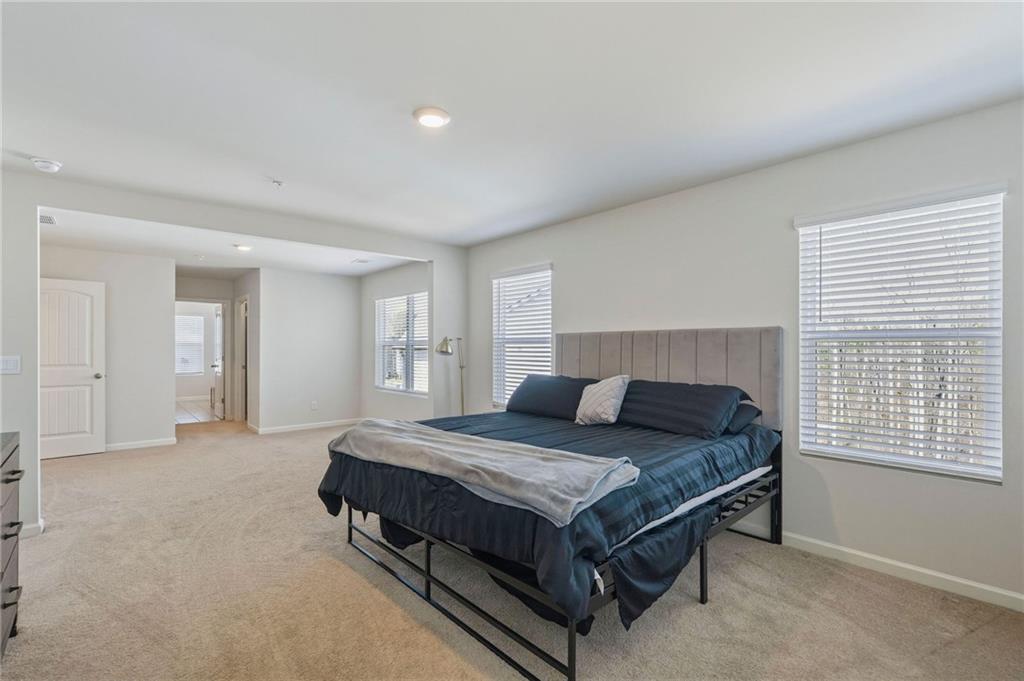 825 Athena Bend