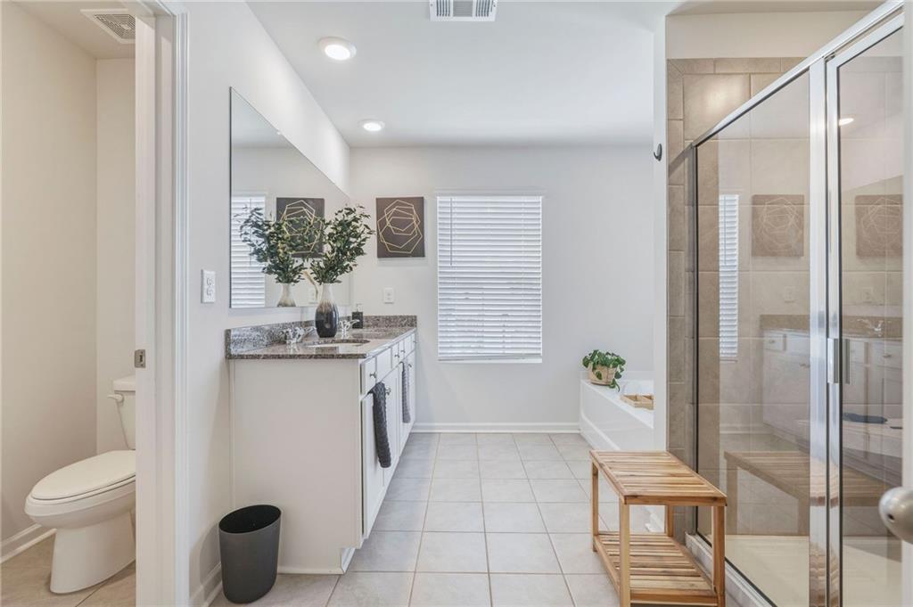 825 Athena Bend