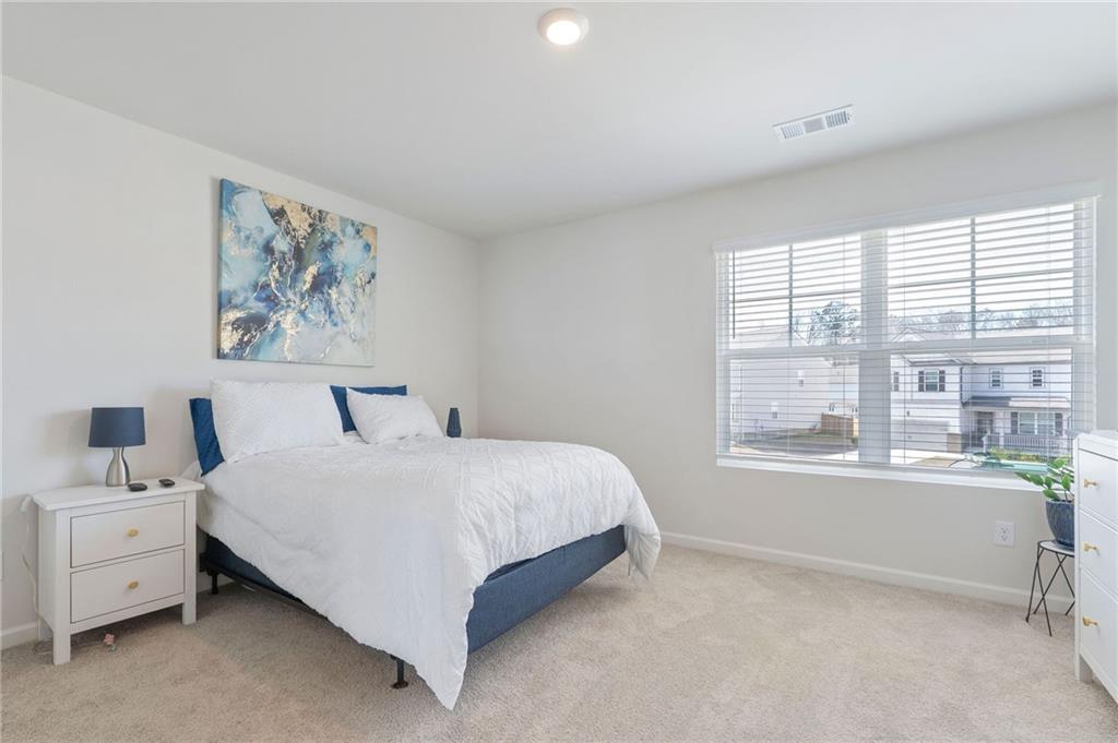 825 Athena Bend