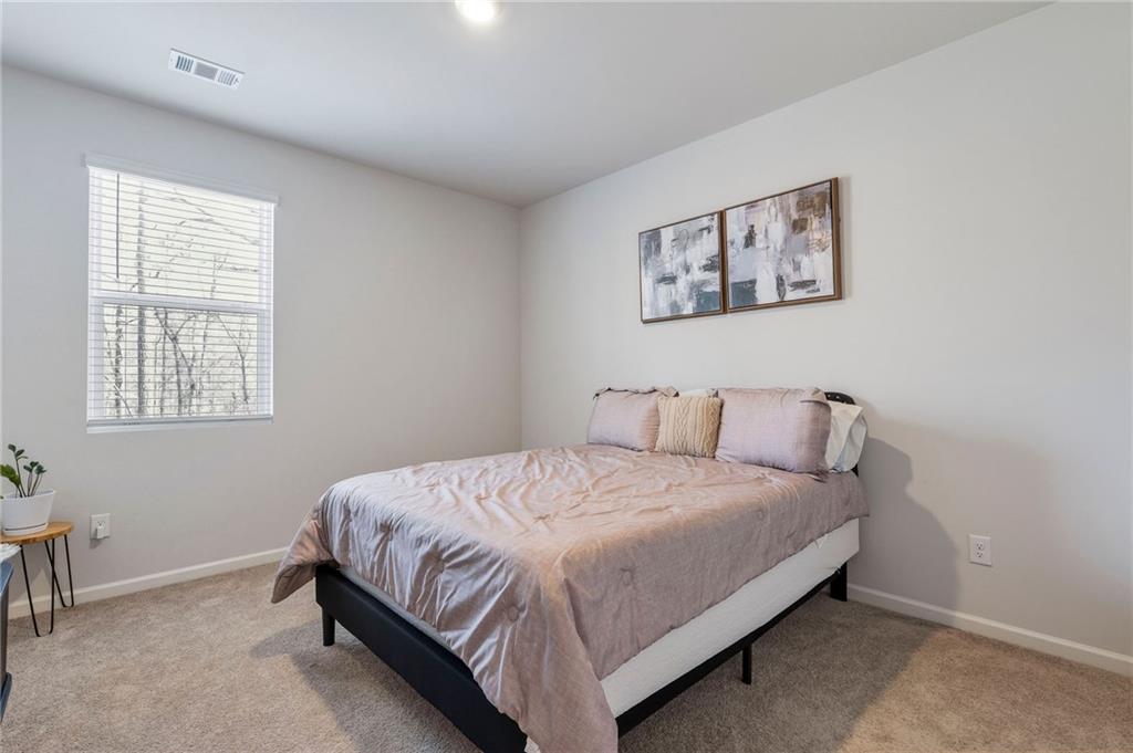 825 Athena Bend