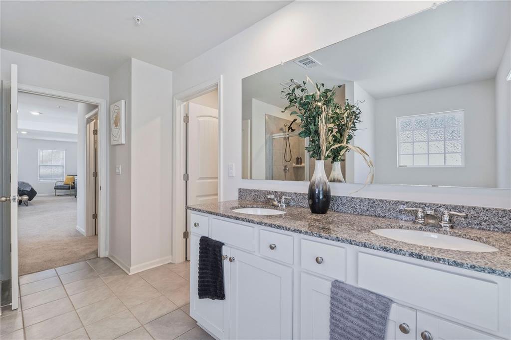 825 Athena Bend