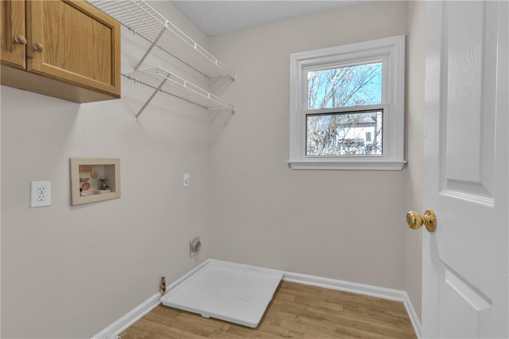 4271 Glenlake Drive NW