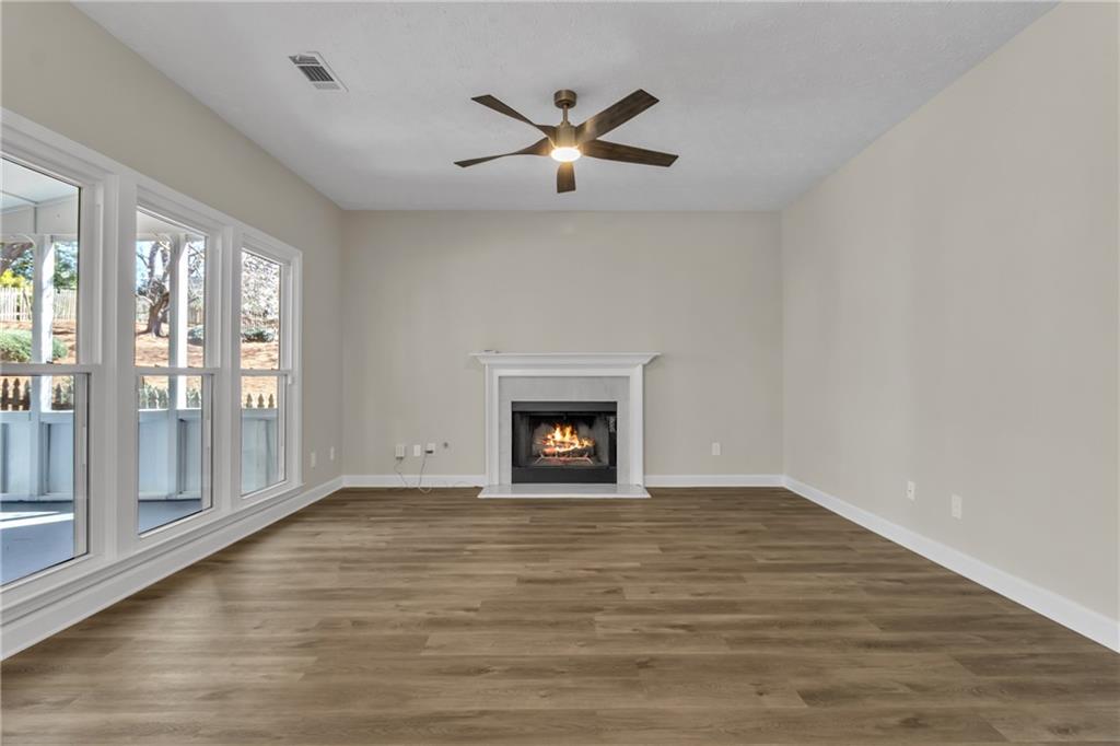 4271 Glenlake Drive NW