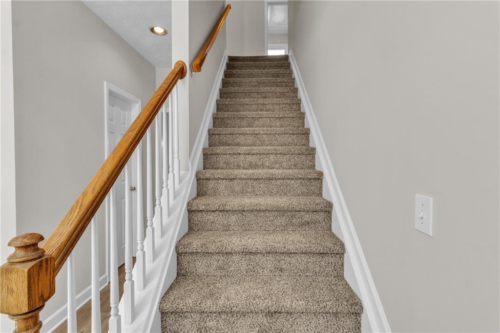 4271 Glenlake Drive NW