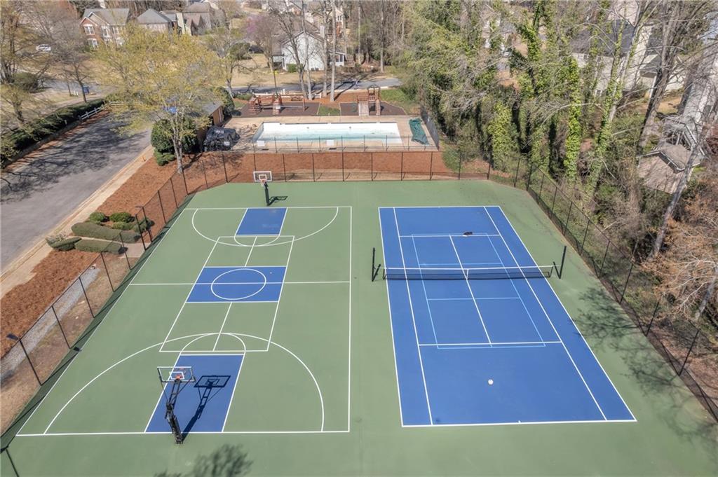 4271 Glenlake Drive NW