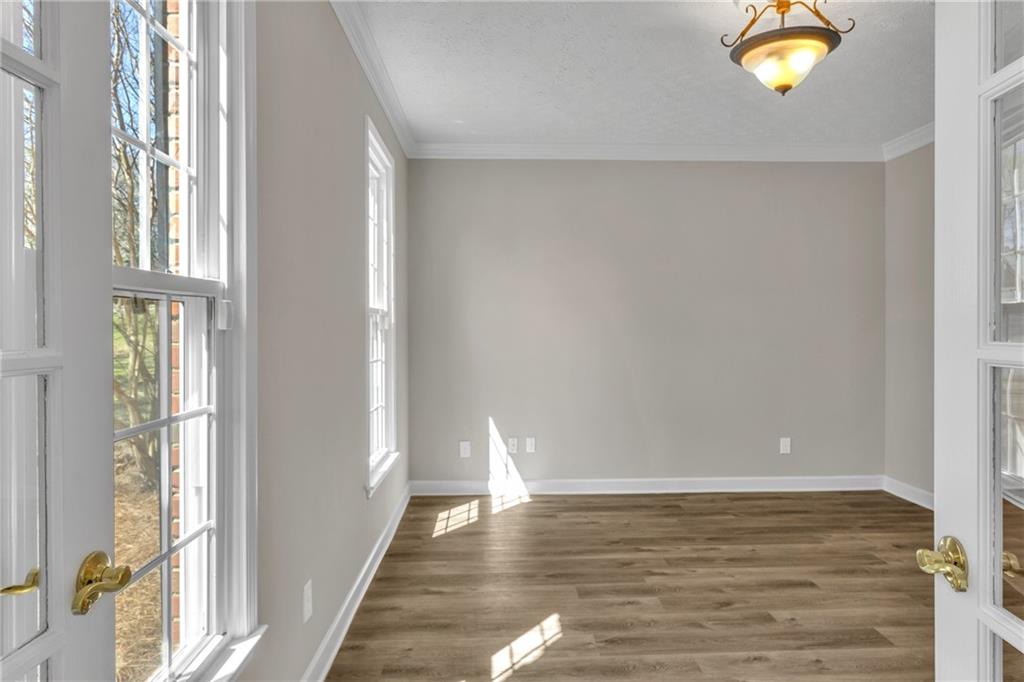 4271 Glenlake Drive NW