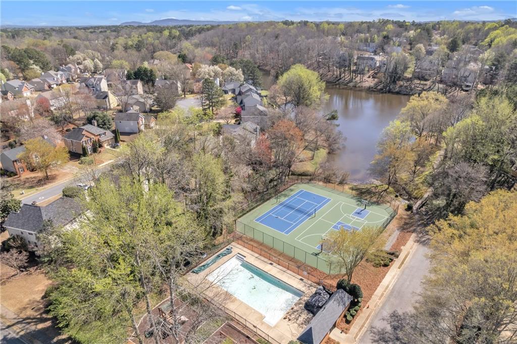 4271 Glenlake Drive NW