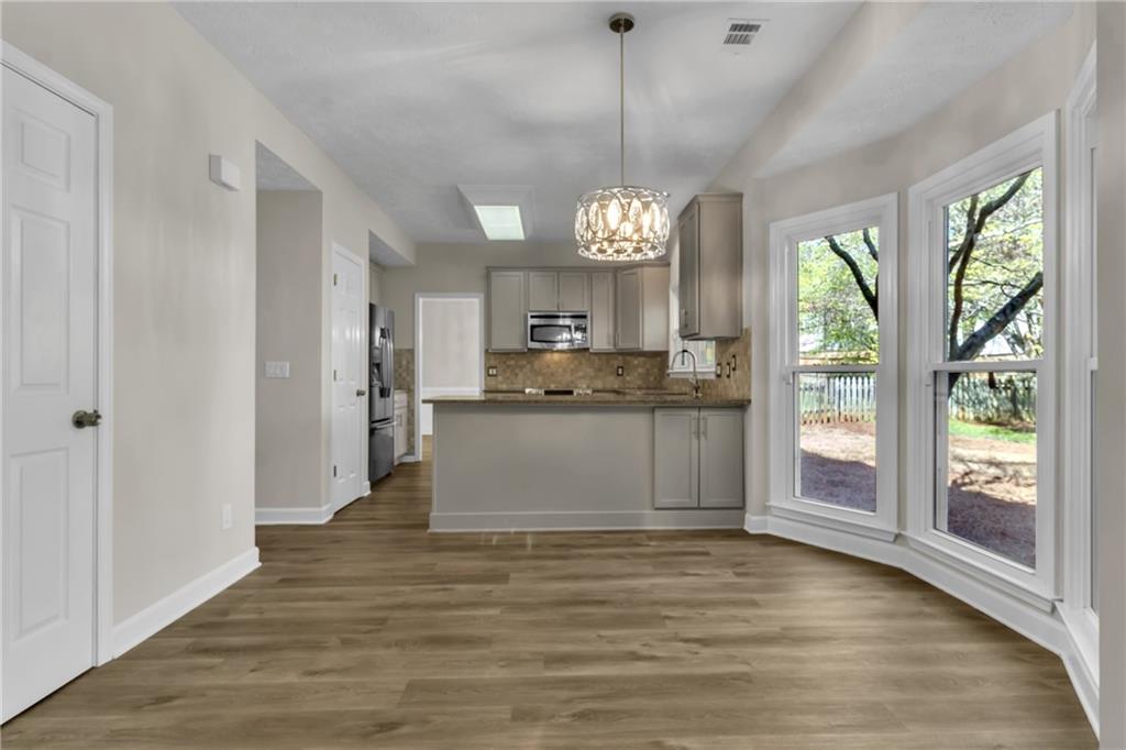 4271 Glenlake Drive NW