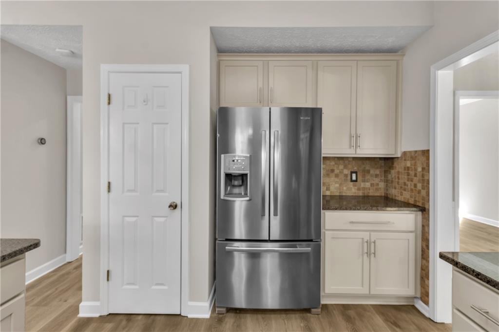 4271 Glenlake Drive NW