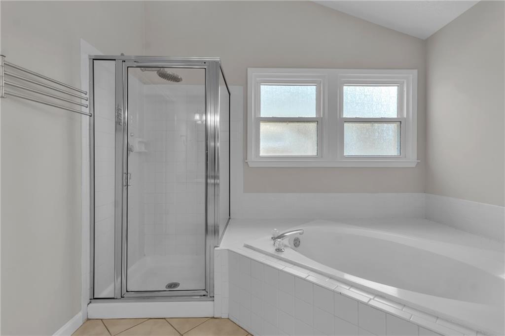 4271 Glenlake Drive NW