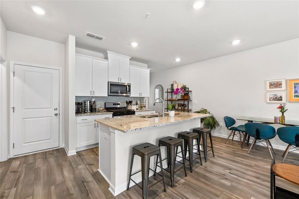 1729 Hyssop Boulevard
