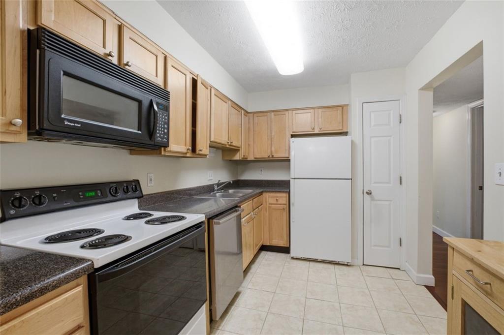 3440 Essex Avenue Unit 103