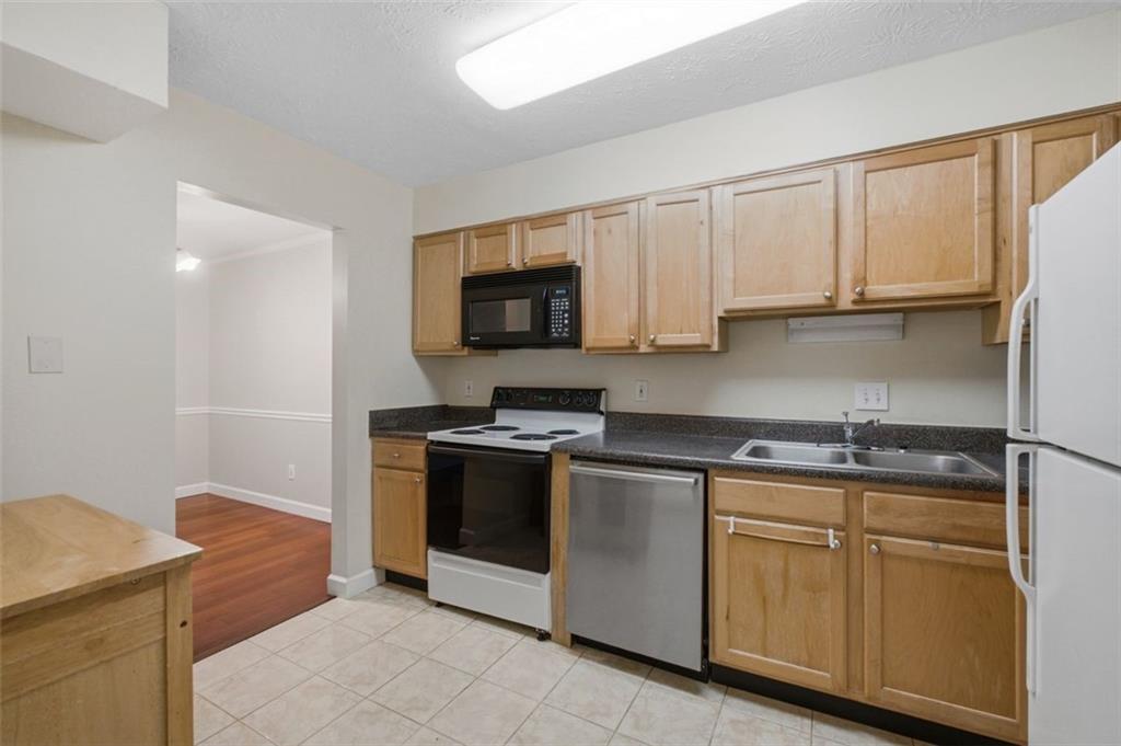 3440 Essex Avenue Unit 103