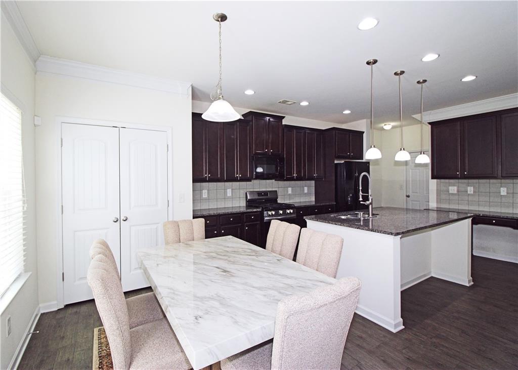 1390 Napa Valley Drive