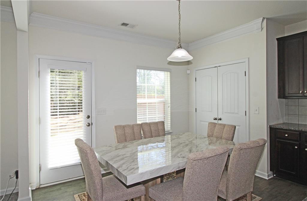 1390 Napa Valley Drive