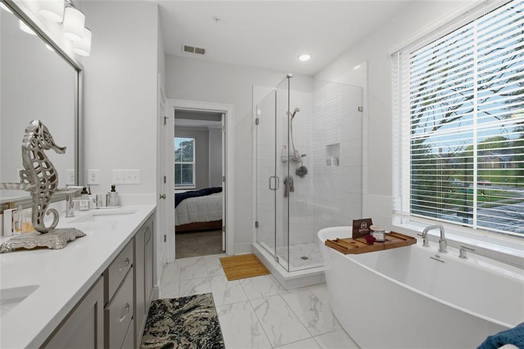 816 S Columbia Drive