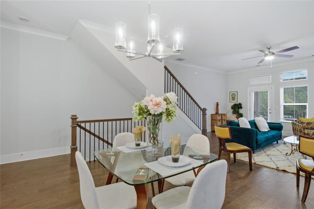 816 S Columbia Drive