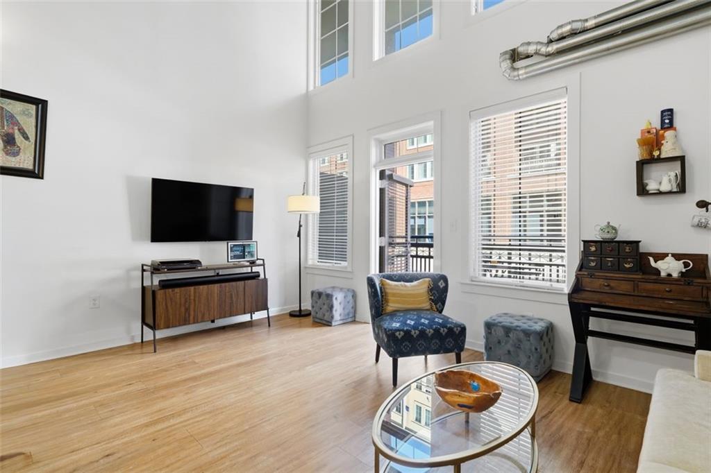 260 18th Street NW Unit 10215
