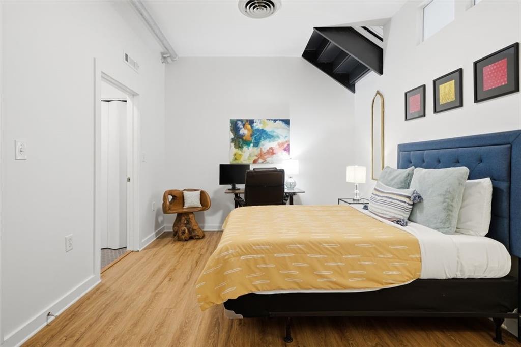 260 18th Street NW Unit 10215