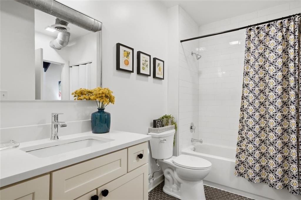 260 18th Street NW Unit 10215