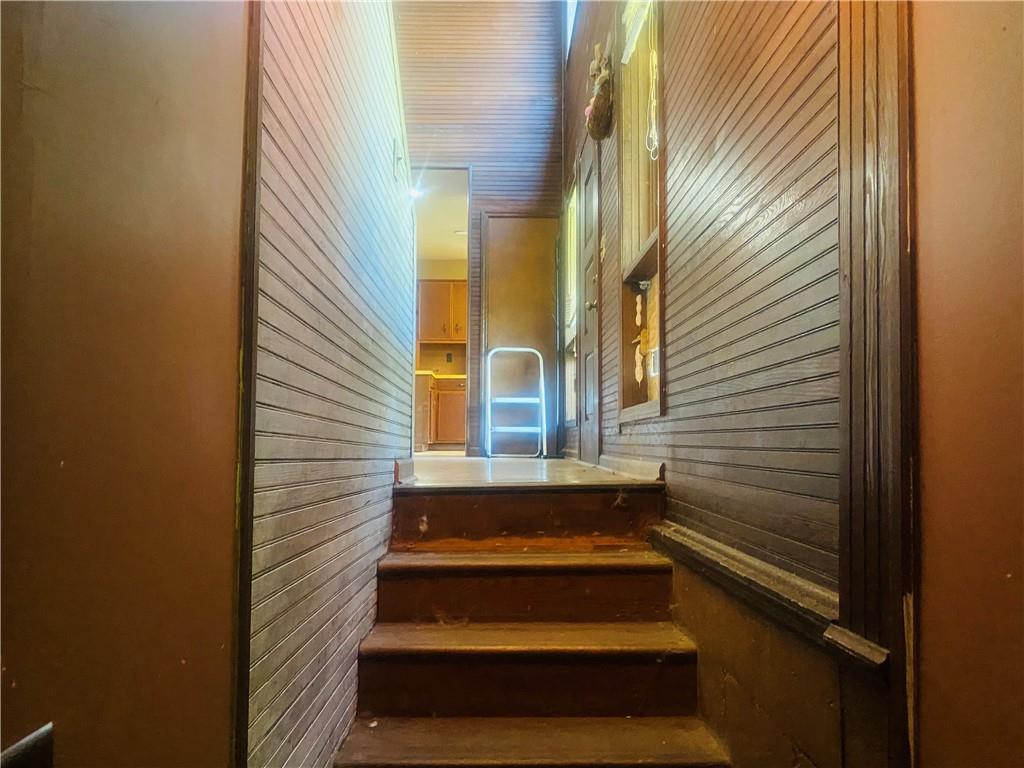 109 Hillcrest Road