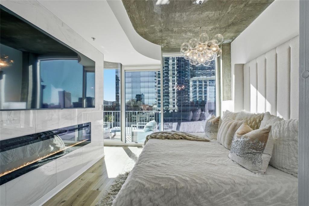 400 W Peachtree Street NW Unit 705