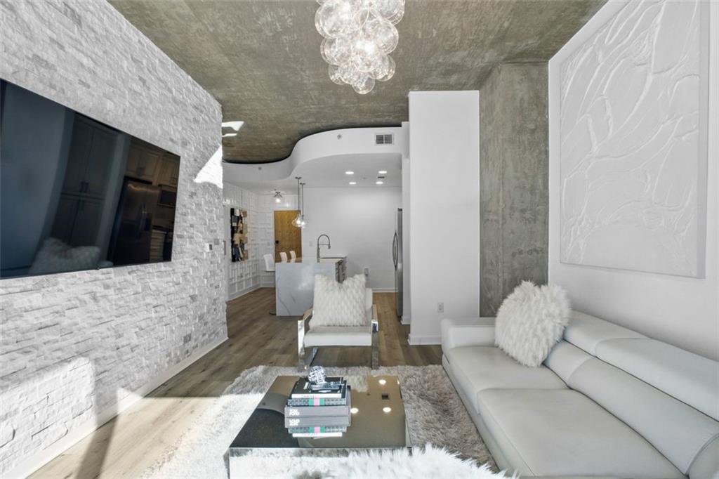 400 W Peachtree Street NW Unit 705