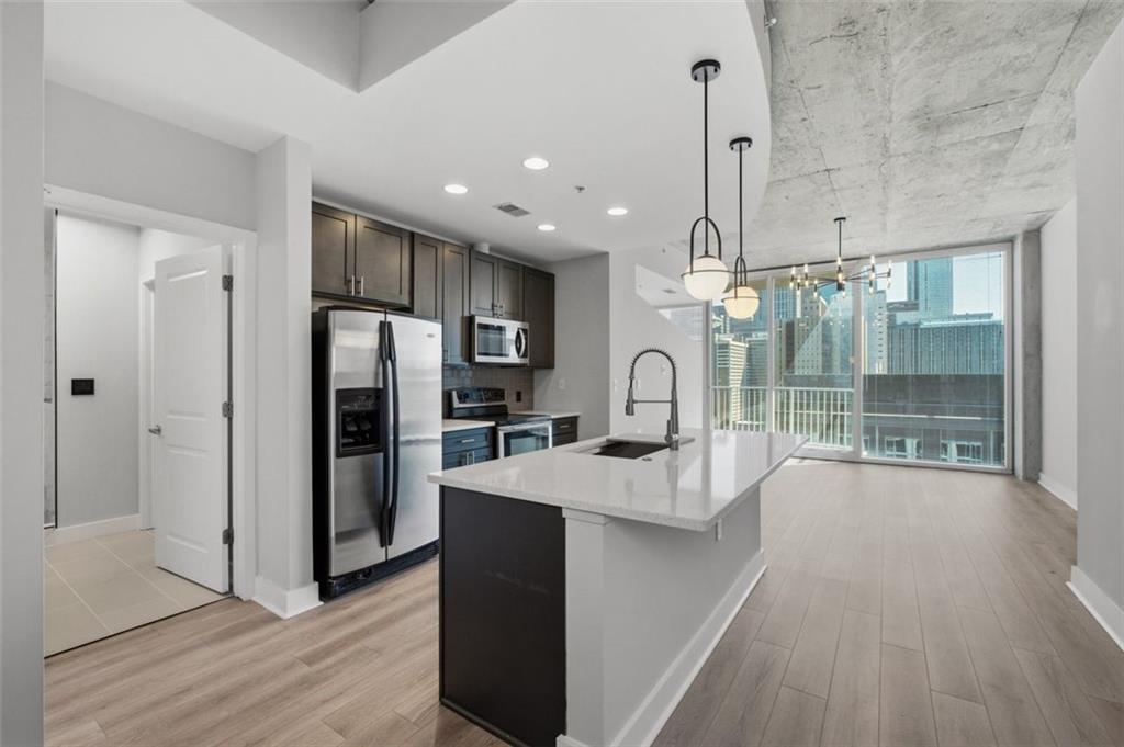 400 W Peachtree Street NW Unit 1908