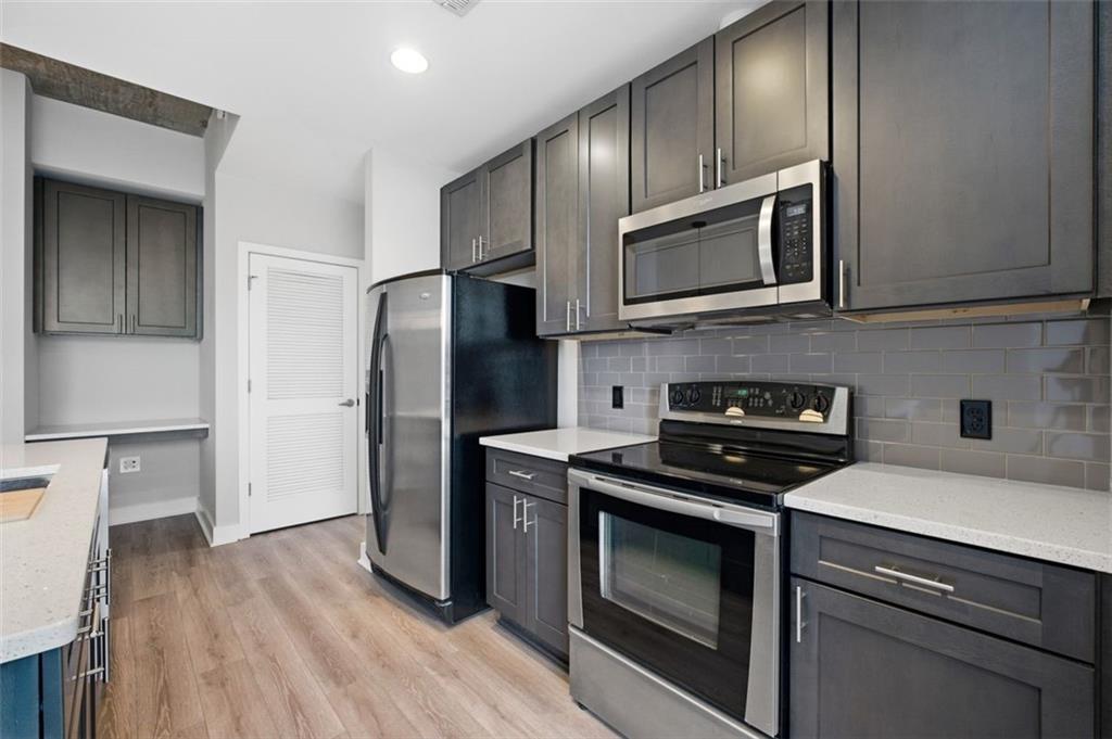 400 W Peachtree Street NW Unit 1908