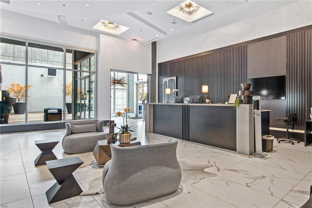 400 W Peachtree Street NW Unit 1908