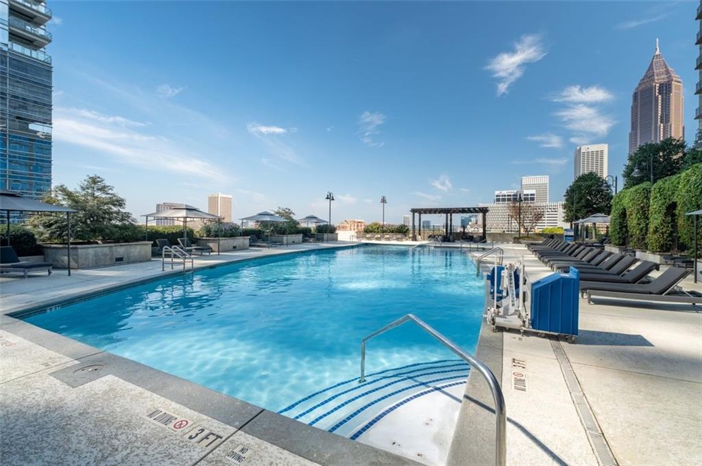 400 W Peachtree Street NW Unit 1908